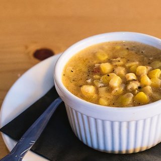 A ramekin of creamed corn