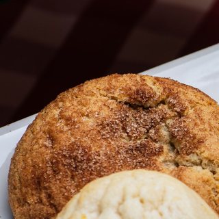 A cinnamon-sugar snickerdoodle cookie